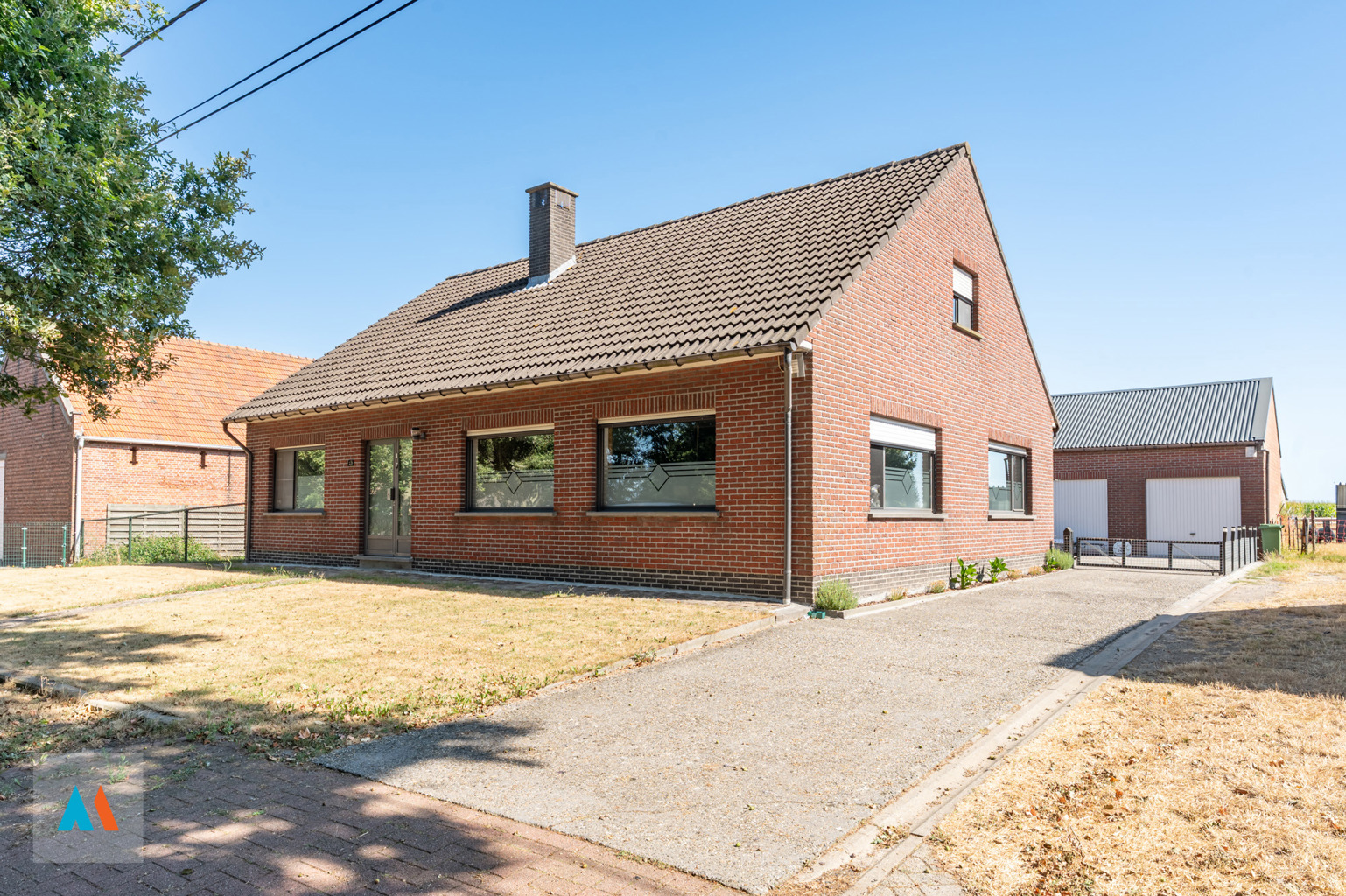 Vrijstaande ééngezinswoning met achterliggend weiland - foto 1