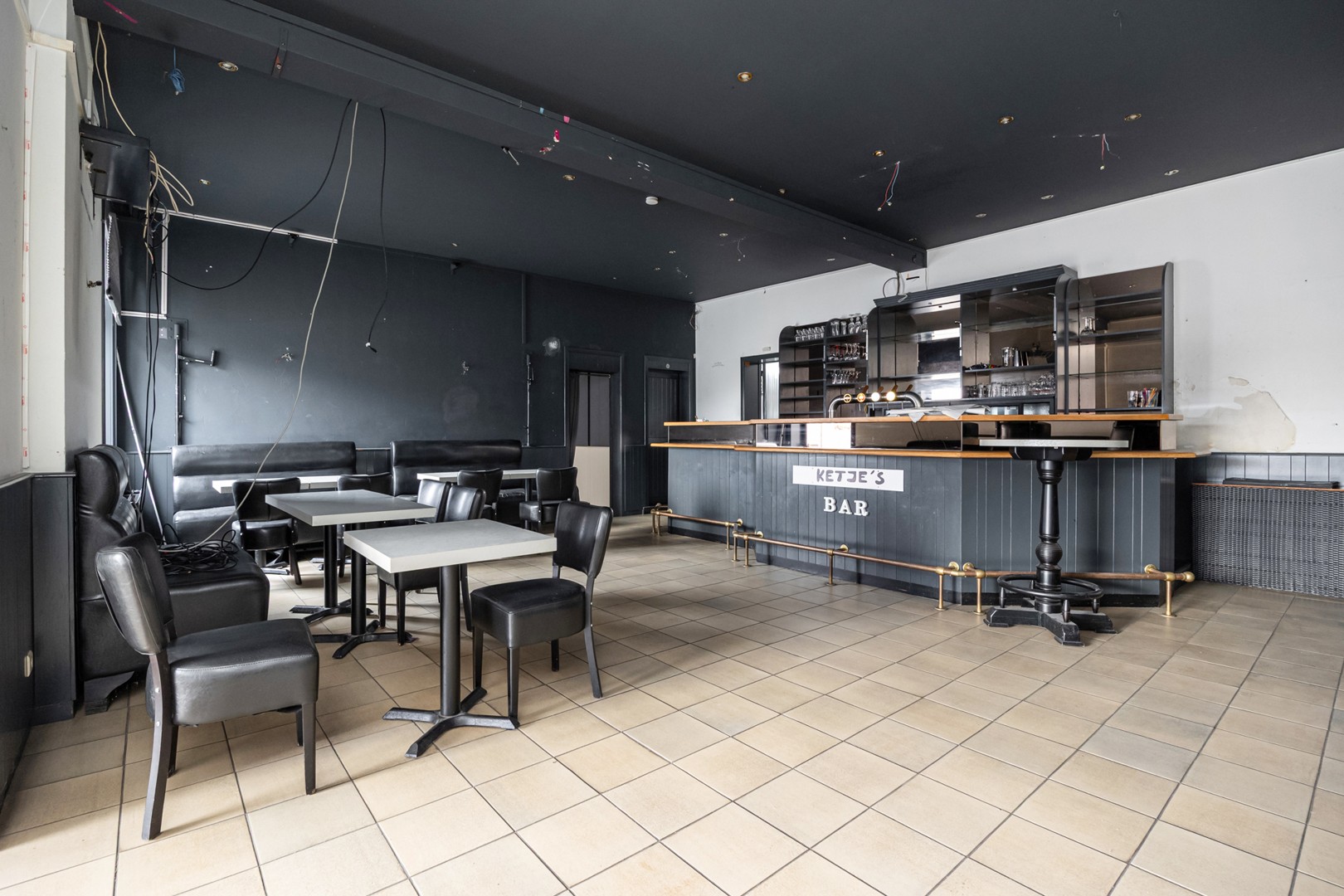 Handelsruimte met bovenliggend appartement - foto 4