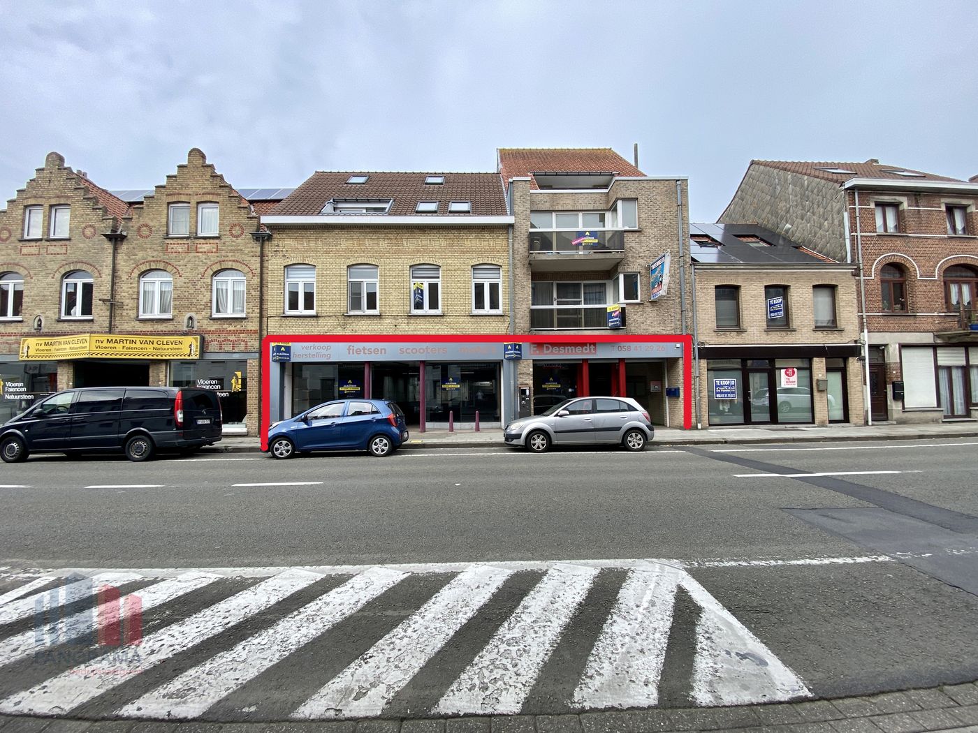 Handelspand van 162 m² met visibiliteit in De Panne - foto 1