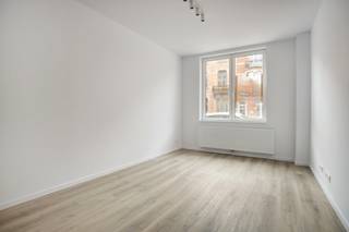 Prachtig herenhuis te koop in Kessel-Lo, waar karakter, modern comfort én energiezuinig wonen naadloos samenkomen. Deze volledig gerenoveerde...