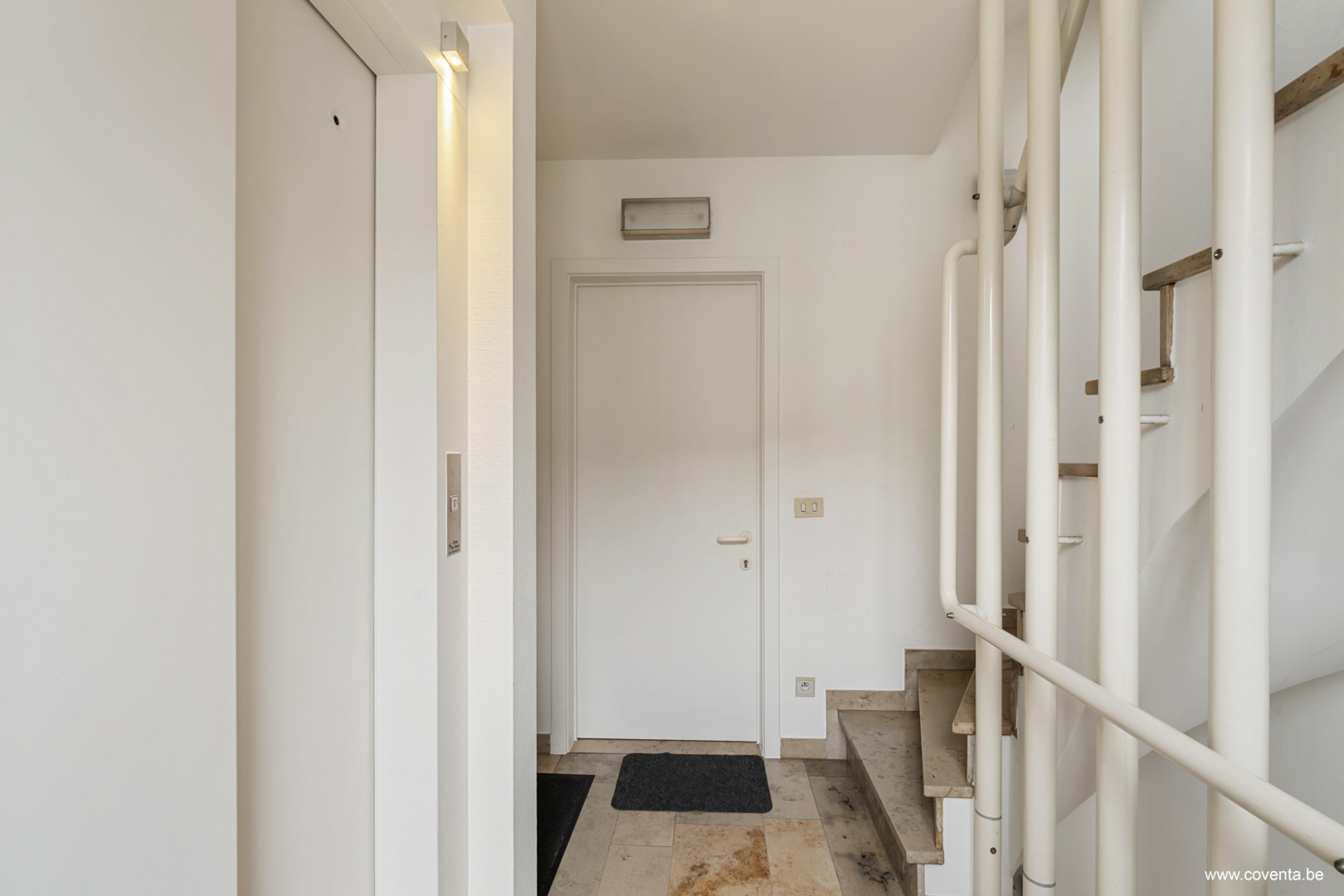Centraal gelegen appartement met 2 slaapkamers en berging - foto 3