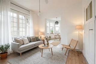  Vous êtes à la recherche d'un appartement de caractère et d'un jardin à Mortsel ?  Ce charmant appartement d'une chambre à coucher, récemment...