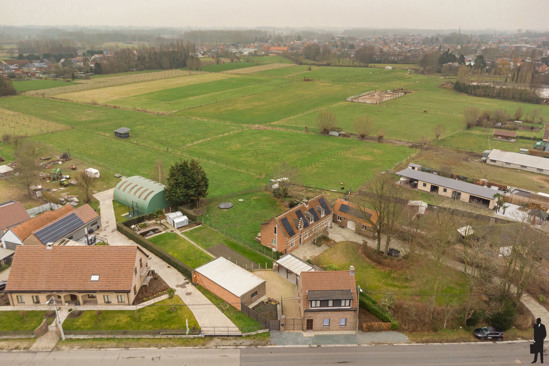 Gezellige woning met tuin en garage in rustige omgeving! - foto 2