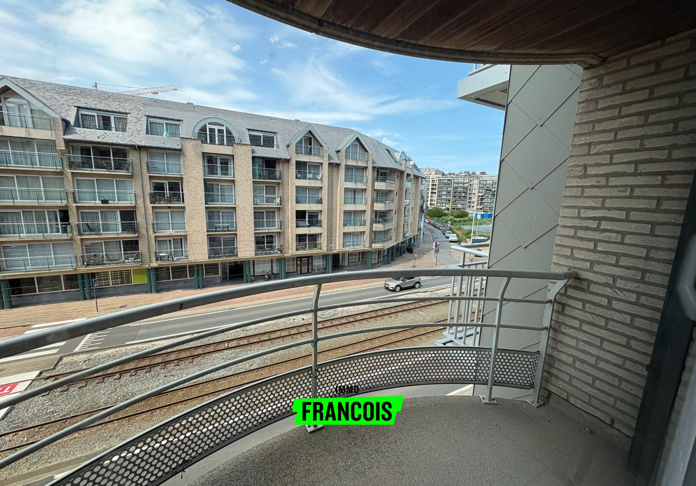 Te huur ruim 2-slaapkamerappartement op toplocatie in Westende - foto 1