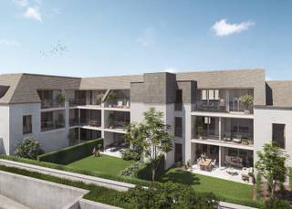 In het historisch stadscentrum van Brugge verrijst binnenkort het kleinschalig nieuwbouwproject Weylerhof. De locatie van het project is zeer goed, zo ben je in een mum van tijd op de ring van Brugge en is ook het commerciële centrum van Brugge te bereiken op wandelafstand. Ondanks de centrale ligging van Weylerhof is het zeer rustig gelegen en wordt het project omringd door heel wat groen en historische gebouwen.

De residentie omvat 11 appartementen met een mix van één-, twee- en drieslaapkamerappartementen. De bouwheer voorziet grote bewoonbare oppervlaktes en royale terrassen. Deze mooie ruimtes bieden een antwoord op het hedendaags comfort en de woonnoden. Zo werd er veel aandacht besteed aan de indeling, afwerking en oriëntatie van de appartementen. Alle terrassen hebben een zuid - of een westoriëntatie waardoor er maximale lichtinval is in de appartementen. Op vlak van afwerking zijn er mooie budgetten voorzien voor vloeren, keuken, sanitair, etc... Alle appartementen worden standaard verwarmd met vloerverwarming. Naast de 11 appartementen zijn er ook privatieve bergingen op het gelijkvloers en garageboxen op de kelderverdieping.

Ben je op zoek naar een nieuwe permanente woonst of investering pal in het centrum van Brugge? Contacteer ons voor meer info via 050 70 81 74 of op hello@keyimmo.be