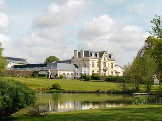 In the stunning landscape of the Condroz Namurois, Liernu Castle is surrounded by a park of approximately 5.4 hectares, featuring a pond and...