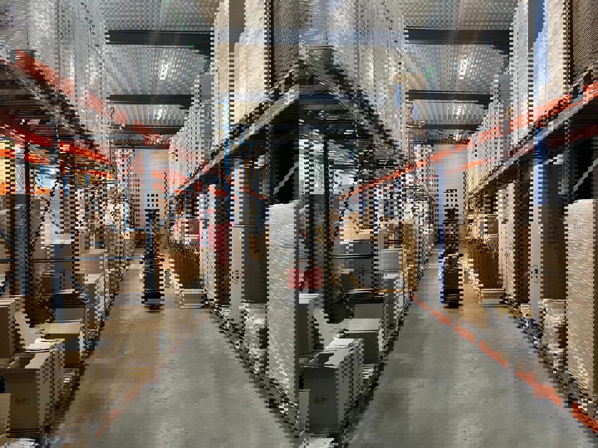 Wommelgem magazijn 940m² + mezzanine en aangename kantoren - foto 2