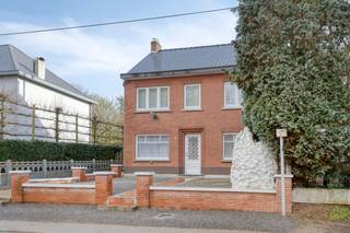 [[ DIT PAND NEEMT DEEL AAN DE ERA OPEN HUIZEN DAG OP 14/3 VAN 14:30 TOT 15:30 ]]Bekkevoort: renovatiewoning te koop op ruim perceel van +12 are met...