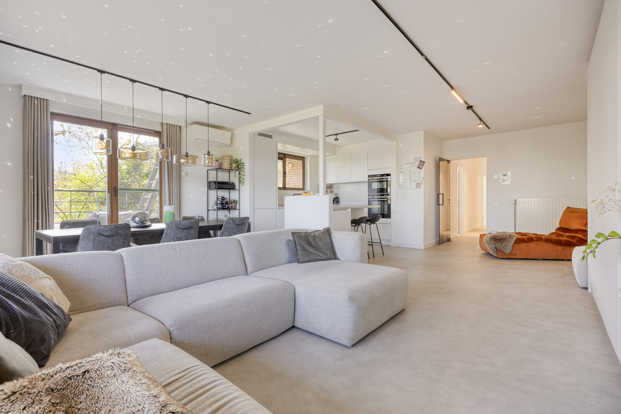 Luxueus appartement, 3 slaapkamers, garage en uniek zicht. - foto 2