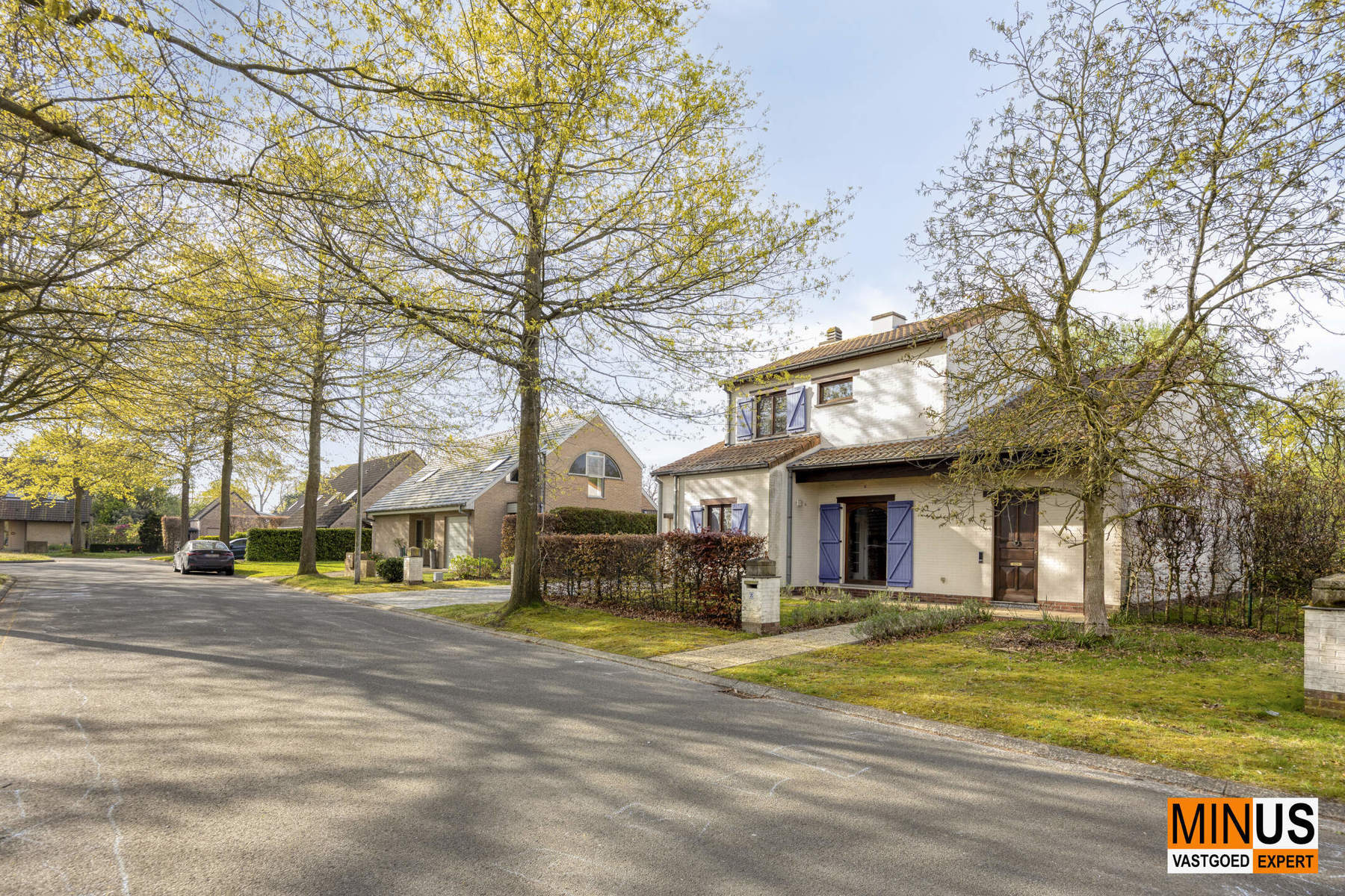 Villa met zuidgerichte tuin in rustige wijk te Mariakerke - foto 2