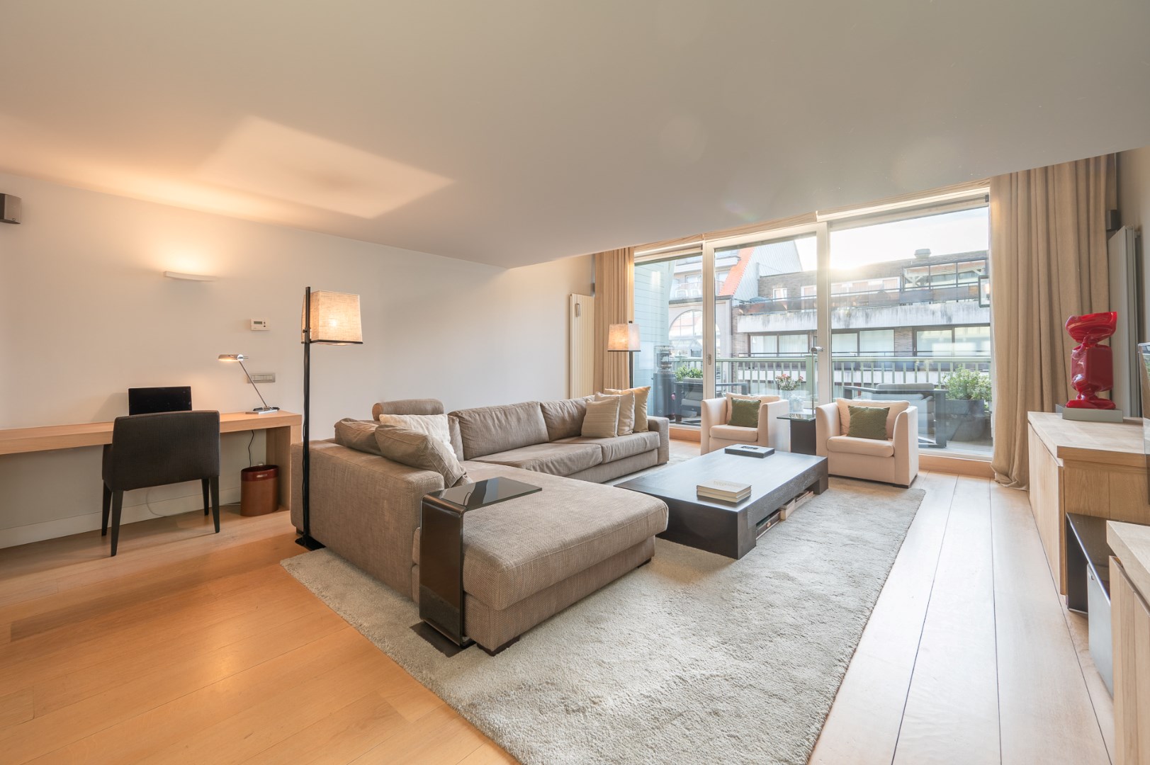 Luxurious Mezzanine Apartment in the Center of Knokke - 206 m² - Pure Class in a Prime Location - photo 4