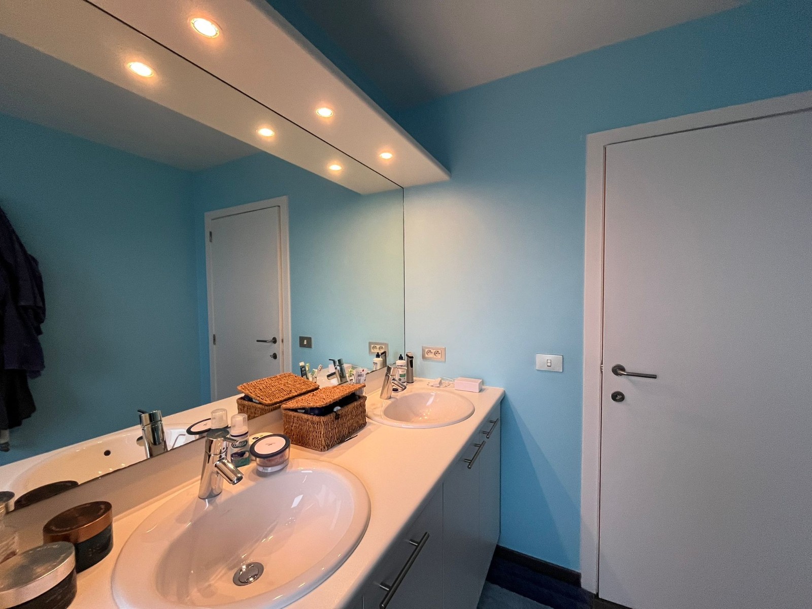 Lichtrijk appartement met 2 slaapkamers en terras – 1ste verdieping | EPC A - foto 4