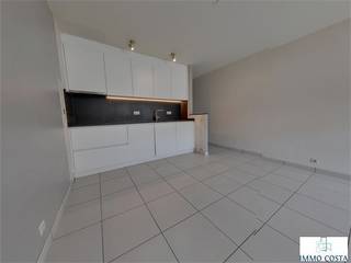 Te koop: verzorgd gelijkvloers appartement in residentie Carthago, gelegen aan de Oostendelaan 55 in Middelkerke. Dit appartement beschikt over...