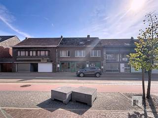 Projectgrond of verbouwing tot appartementen in Tessenderlo-Ham op een uitzonderlijke gunstige locatie, met een uitstekende ligging recht tegenover...