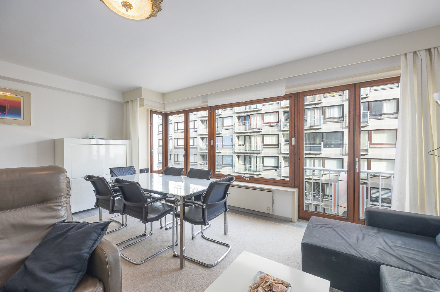 Instapklaar 2 slaapkamer-appartement met zijdelings zeezicht - foto 5