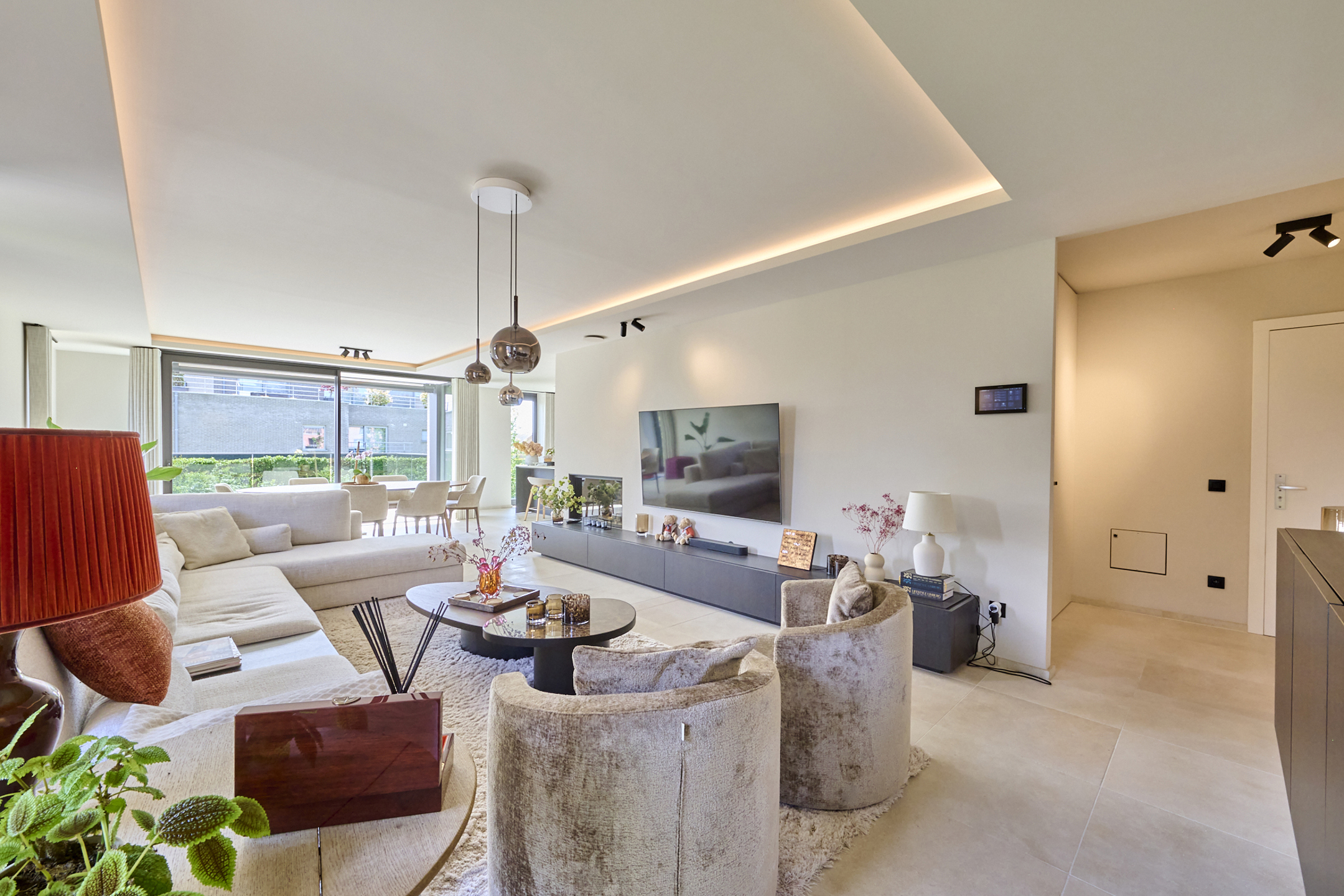 LUXUEUS GEMEUBELD APPARTEMENT MET TERRAS - foto 2
