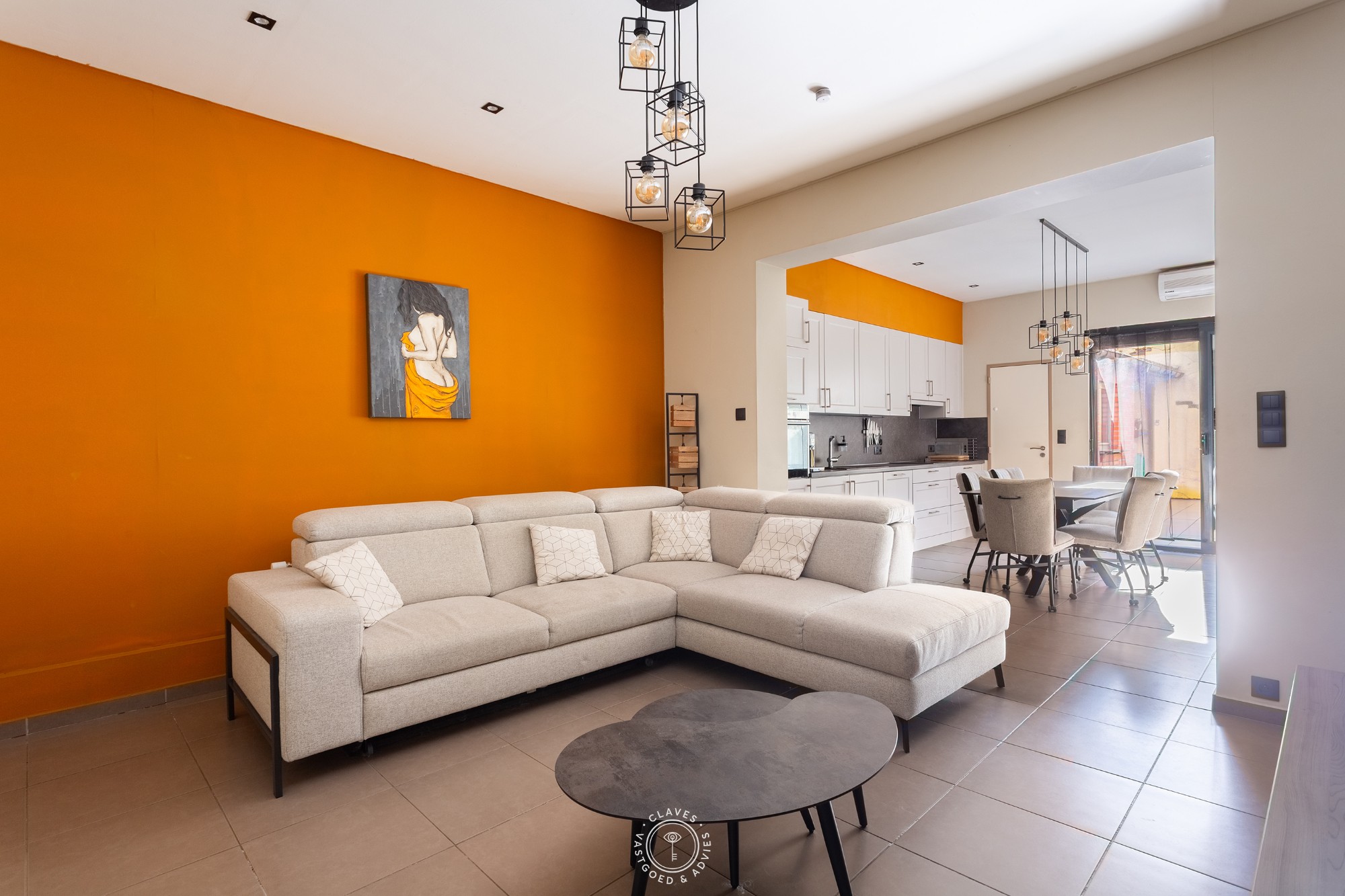 Hedendaagse gezinswoning achter statige art-decogevel - foto 5