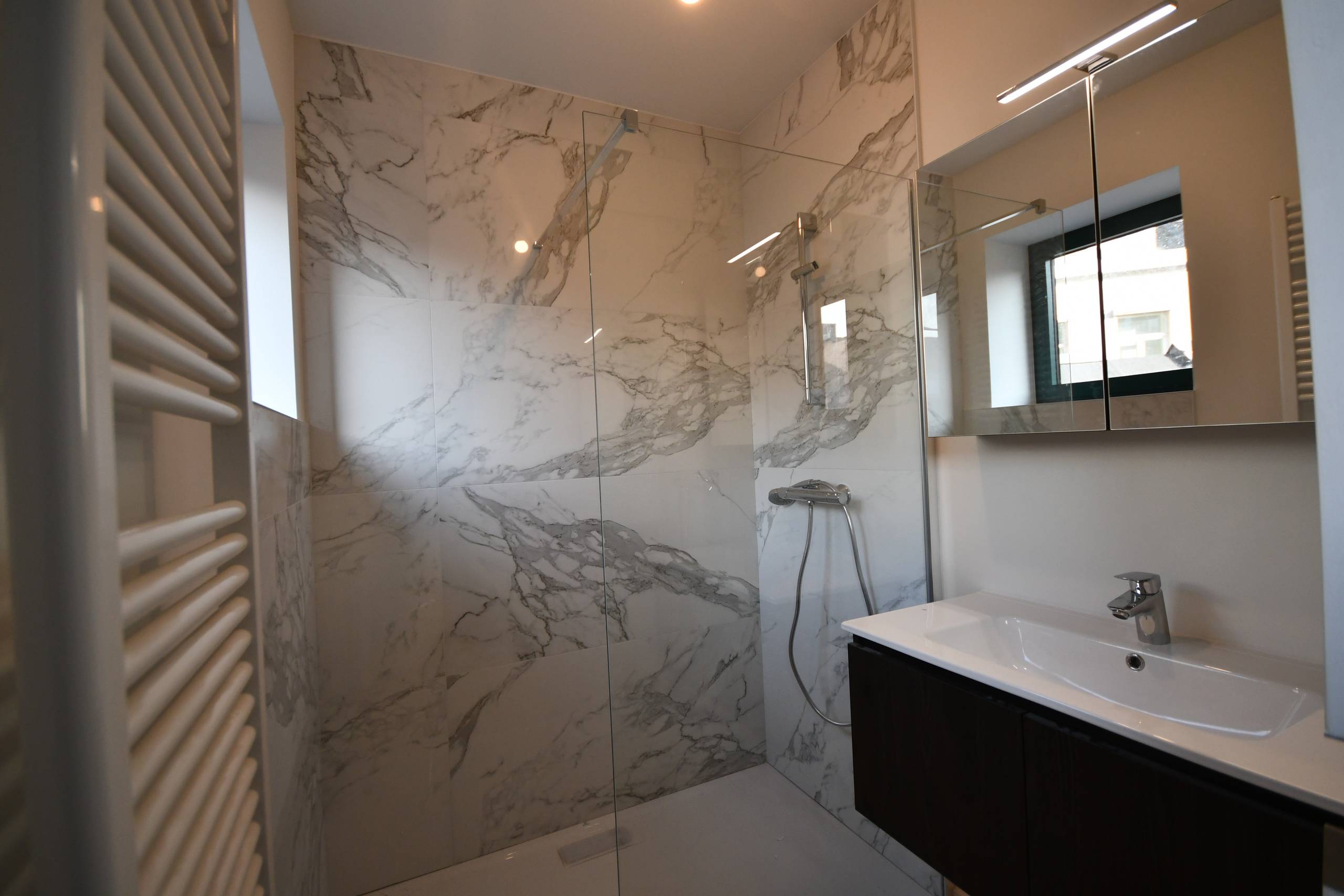 Nieuwbouwappartement met 1 slaapkamer centrum Kortrijk te huur - foto 4