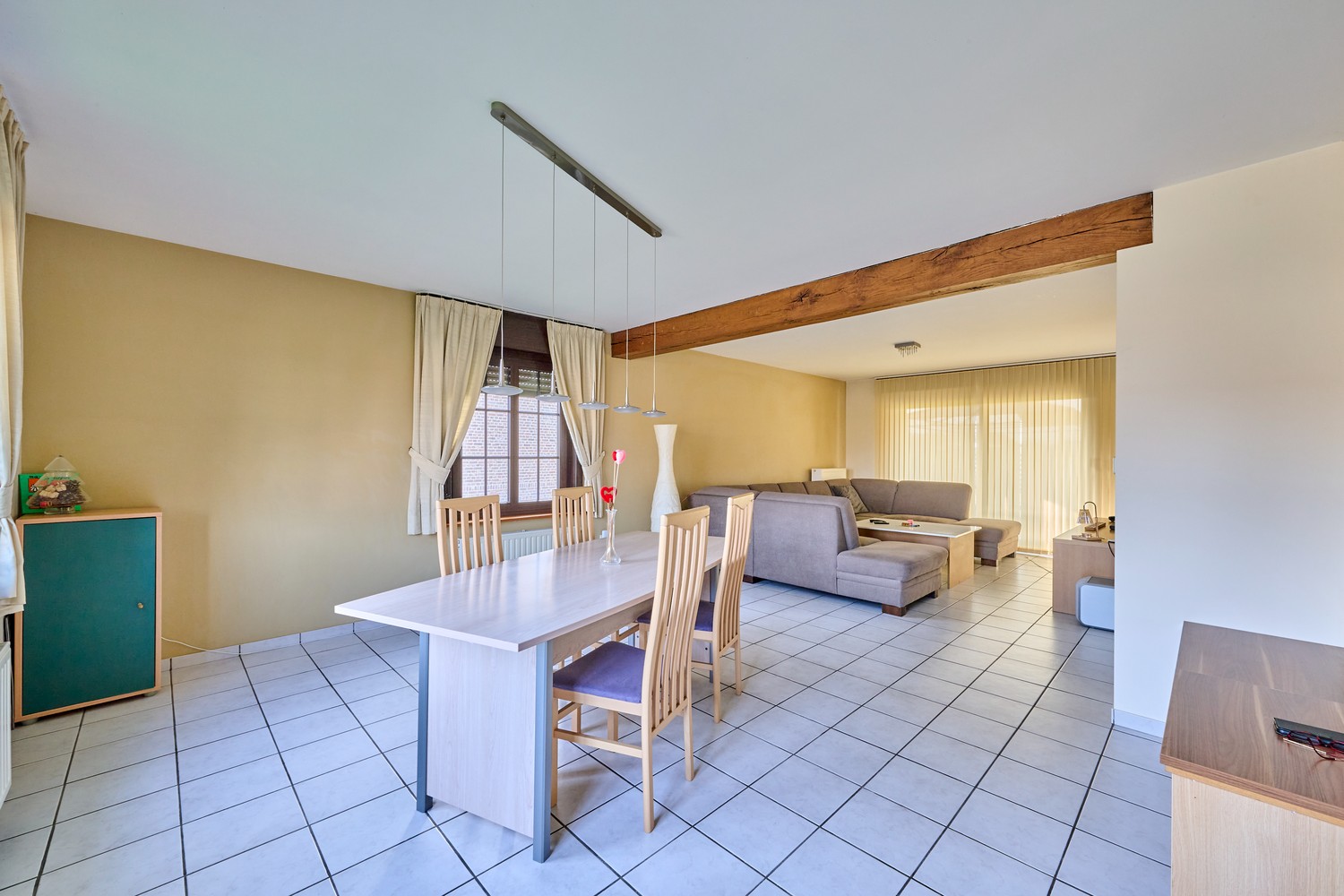 Heel goed onderhouden landhuis met inpandige garage en 3 ruim bemeten slaapkamers in landelijke omgeving - foto 5