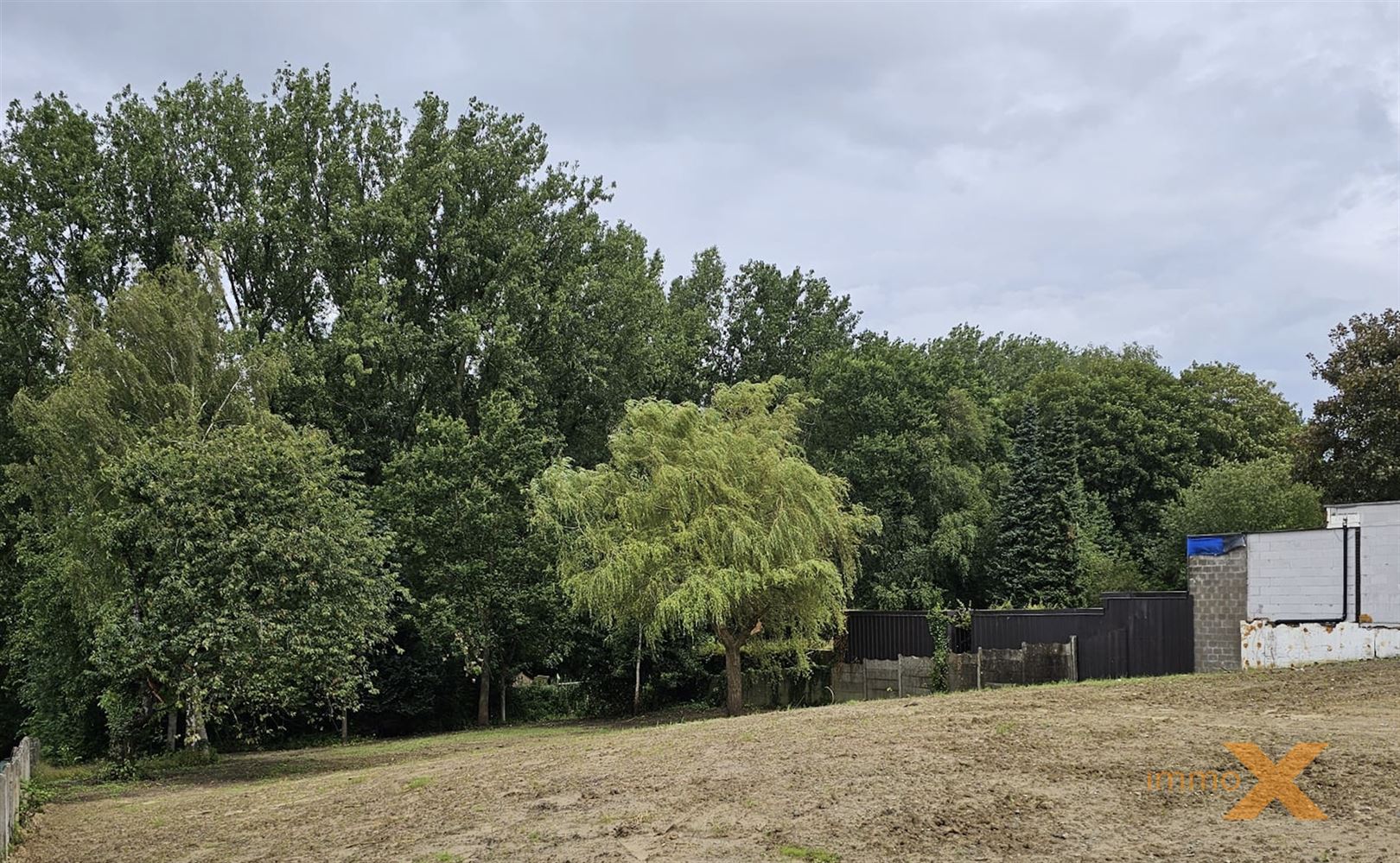 RUIME NIEUWBOUW MET GARAGE EN GROTE TUIN - foto 3