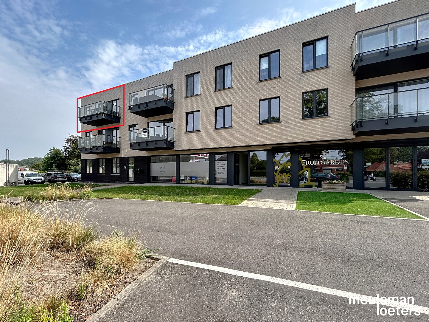 Modern appartement met terras en autostaanplaats - foto 1