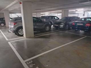 Pal in het stadscentrum van Roeselare bieden we u deze ondergrondse autostaanplaats aan. Deze parkeerplaats (P348) is gelegen op het private...
