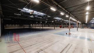 Logistiek magazijn van 8.691 m², gecombineerd met 3.200 m² instapklare kantoren  en 4.400 m² buitenopslag , te huur.Uitstekend gelegen aan de E19 in...