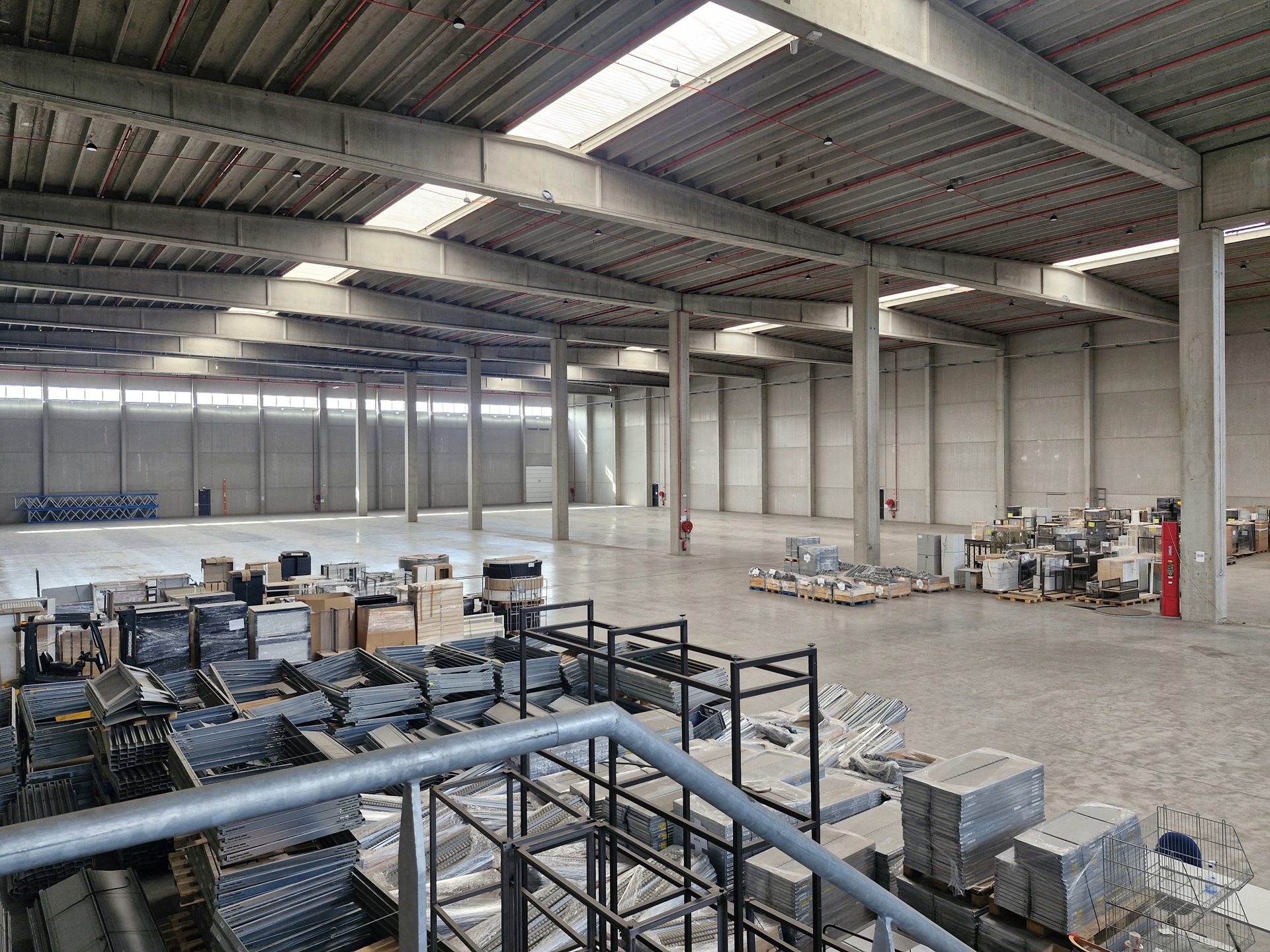 Commercial for rent in Châtelet - photo 4