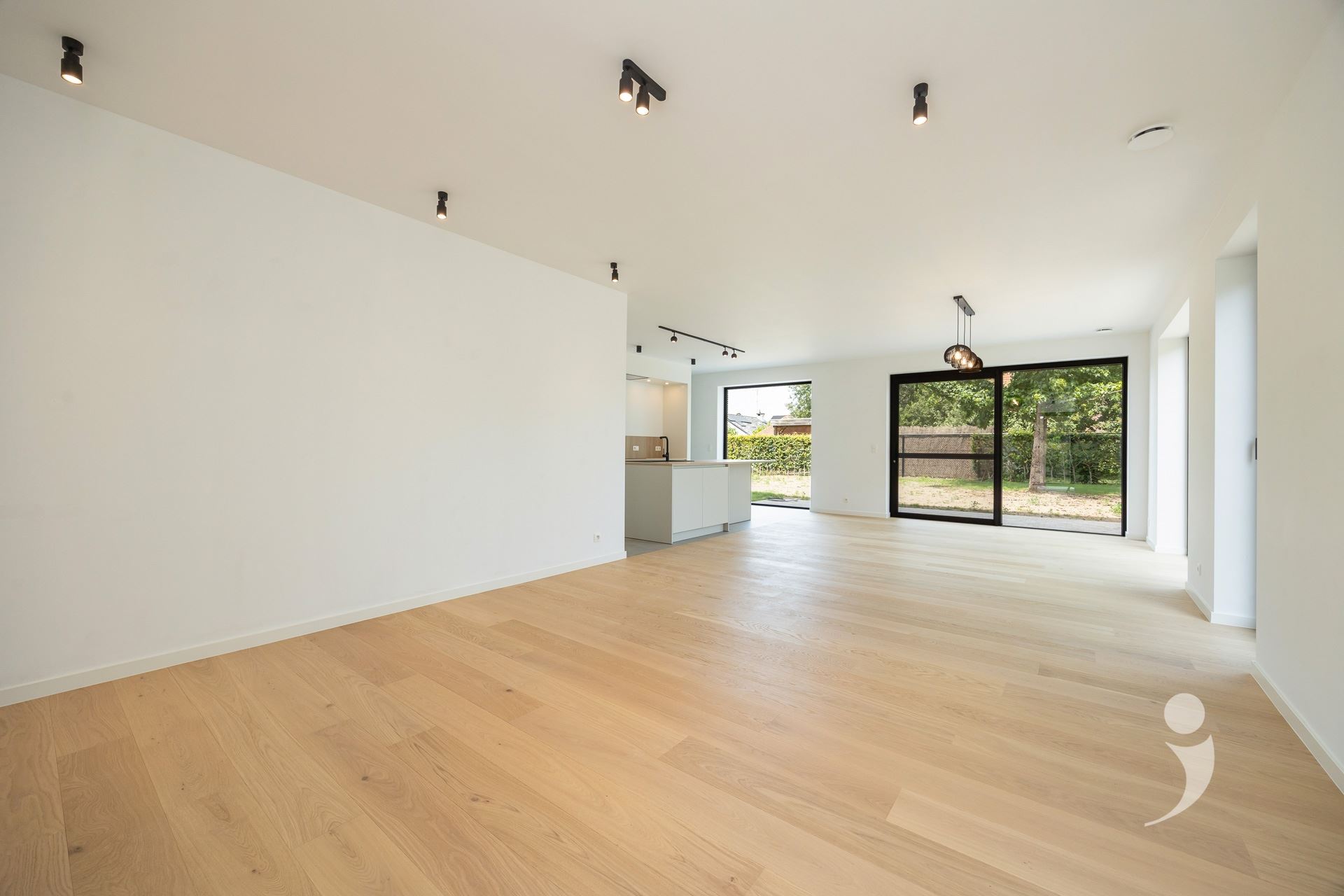 Nieuwbouwwoning in zeer rustige straat! - foto 4