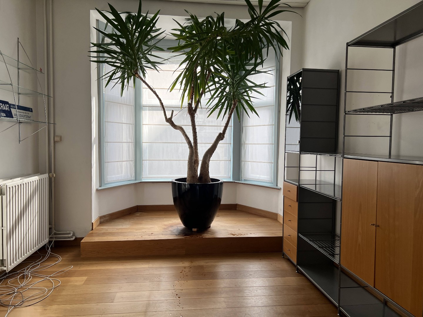 TE HUUR – RUIM HERENHUIS IN OOSTENDE (VUURTORENWIJK) - foto 4