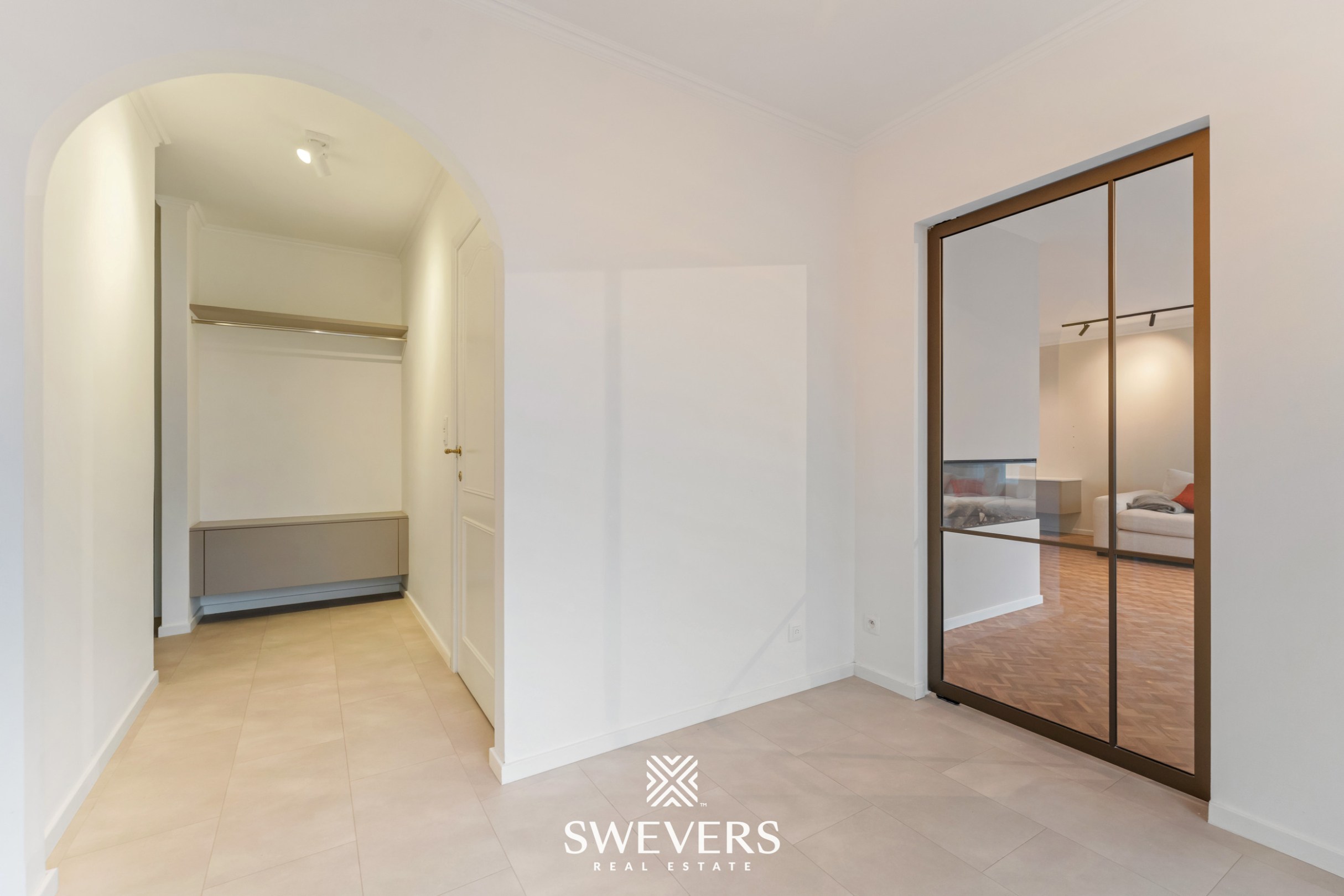 Totaal genoveerde, gelijkvloerse woning op 8a in Zonhoven - foto 2