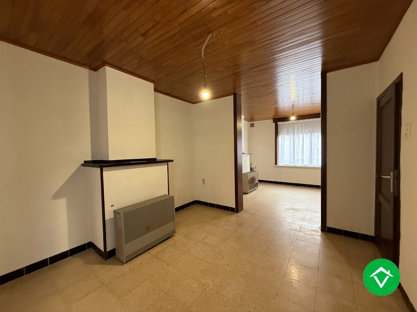 Woning met 3 slaapkamers en koer te centrum Roeselare - foto 5