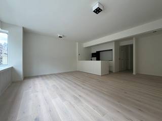 Prachtig afgewerkt appartement met twee slaapkamers gelegen op de eerste verdieping met lift in een kleinschalige en gezellige residentie...