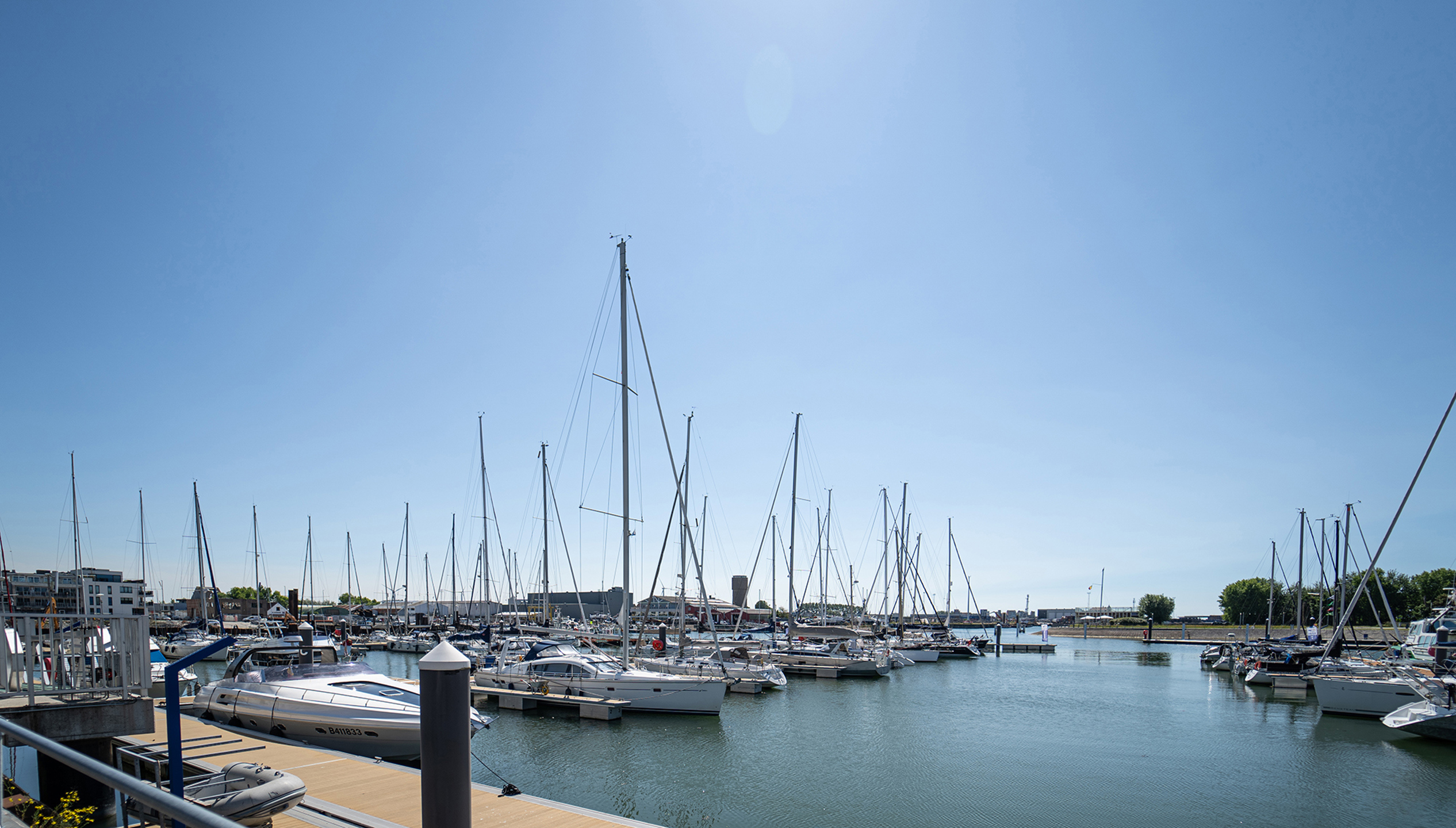 Commercial for rent in Zeebrugge - photo 2