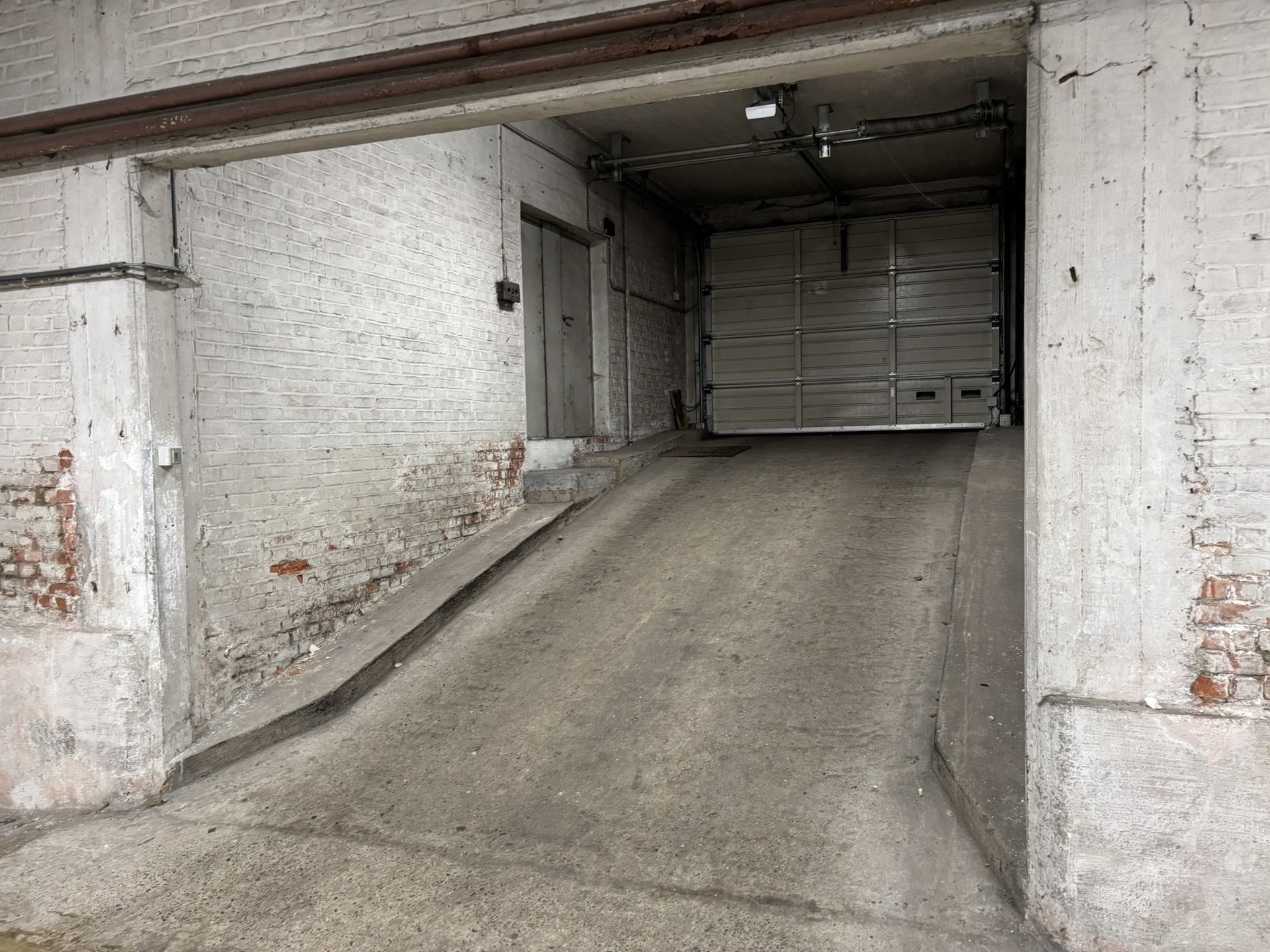 Afgesloten garagebox buurt Zuid - foto 2