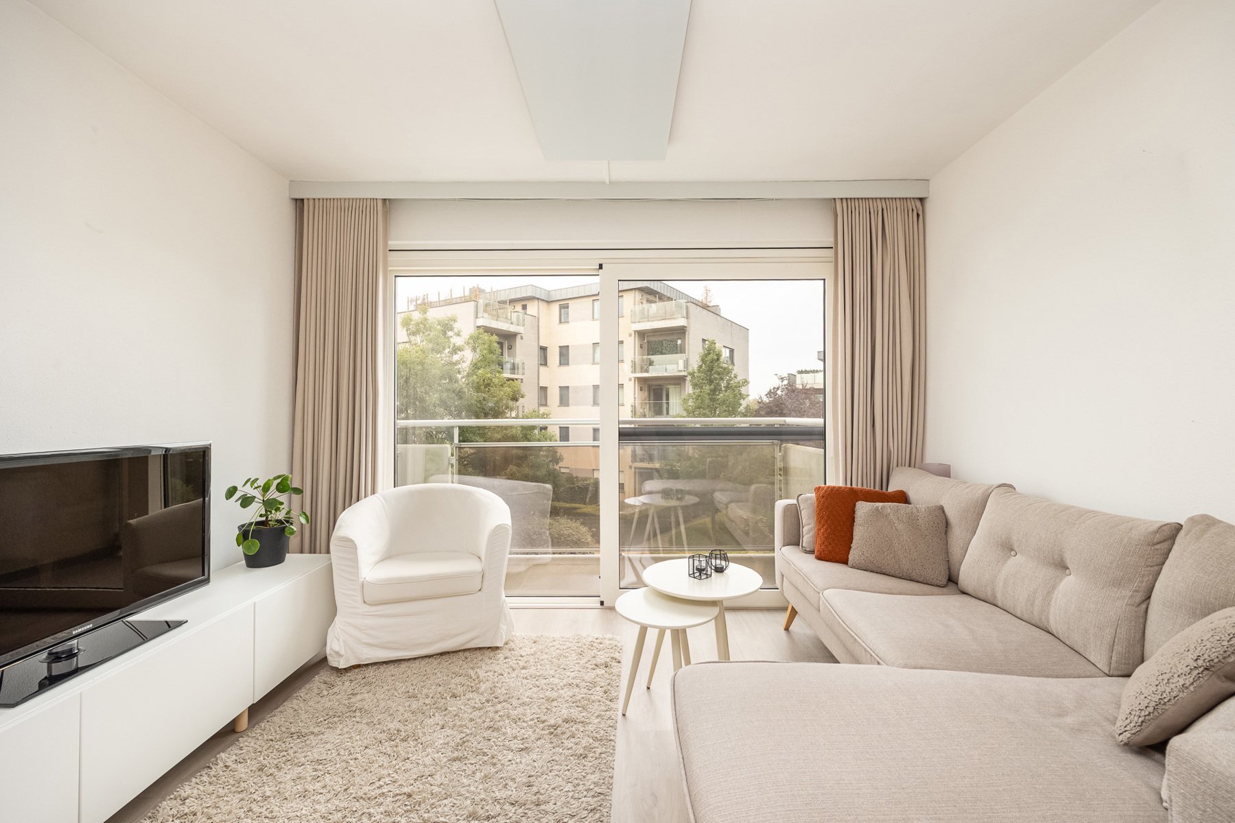 INSTAPKLAAR APPARTEMENT MET 1 SLAAPKAMER EN TERRAS GELEGEN OP TOPLOCATIE TE HASSELT! - foto 4