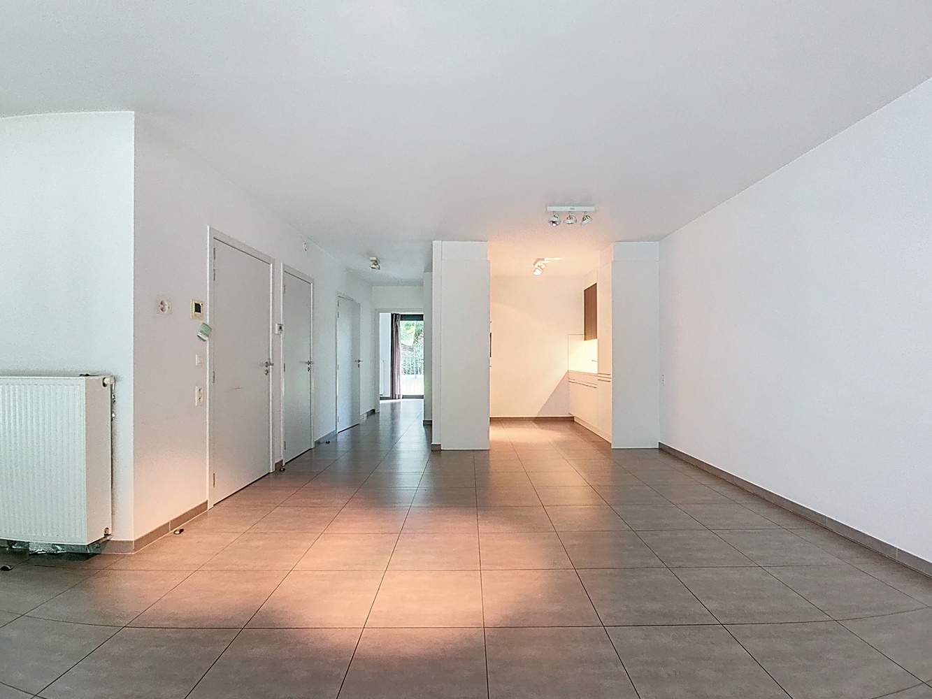 Ruim gelijkvloers appartement voor senioren met zicht op pastorietuin - foto 4