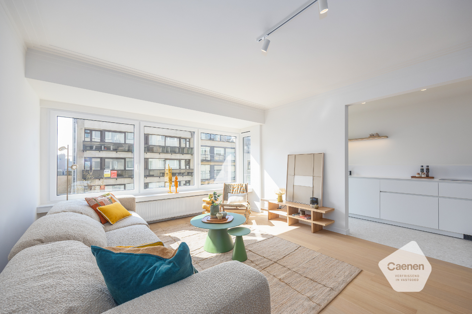 Gerenoveerd drie slaapkamer appartement - foto 3