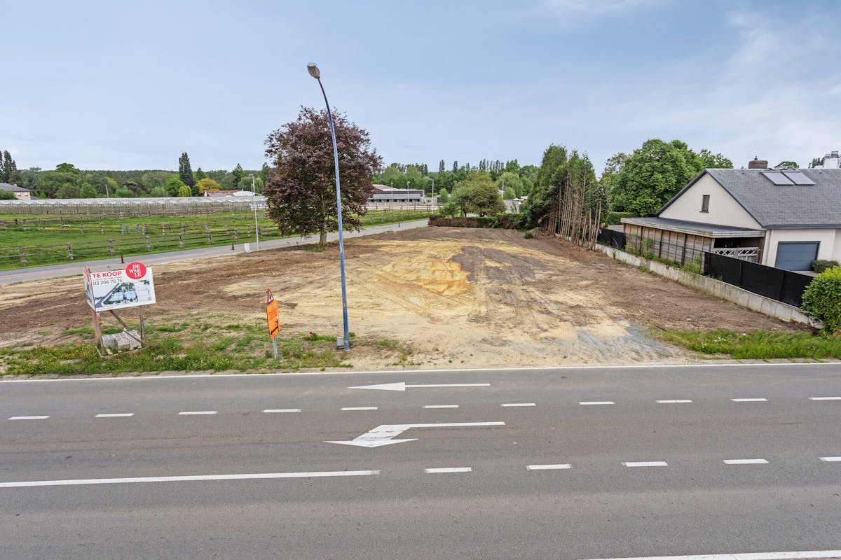 Lot 1 bouwgrond van 543m² voor halfopen bebouwing in Kontich - foto 1