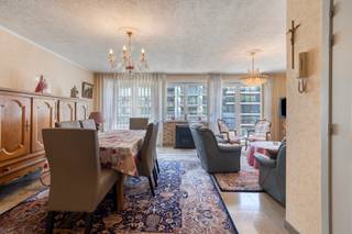 Blankenberge: Groot appartement met 2 slaapkamers en terras vlakbij zee te koop!Op de 2e verdieping van residentie "Duinzicht" vinden we...