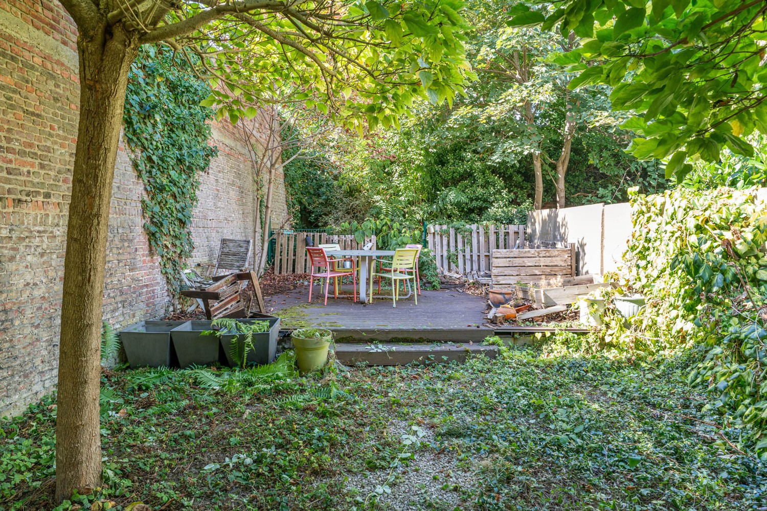 Instapklaar handelsgelijkvloers/praktrijkruimte met groot West-gericht terras en tuin nabij het Station van Leuven ! - foto 3