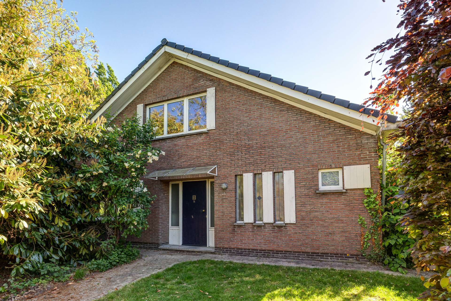 Ruime, te renoveren laagbouwvilla in doodlopende straat. - foto 2