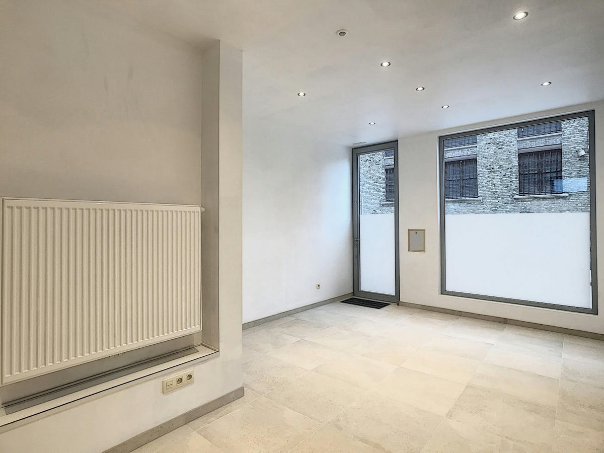 Commerce/office for rent in Ypres - photo 4