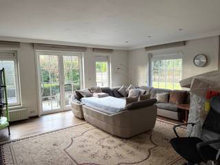 Deze ruime villa op een perceel van +/- 3.000m² is groen en rustig gelegen in het residentiële Schotenhof. De woning is instapklaar en ingedeeld...