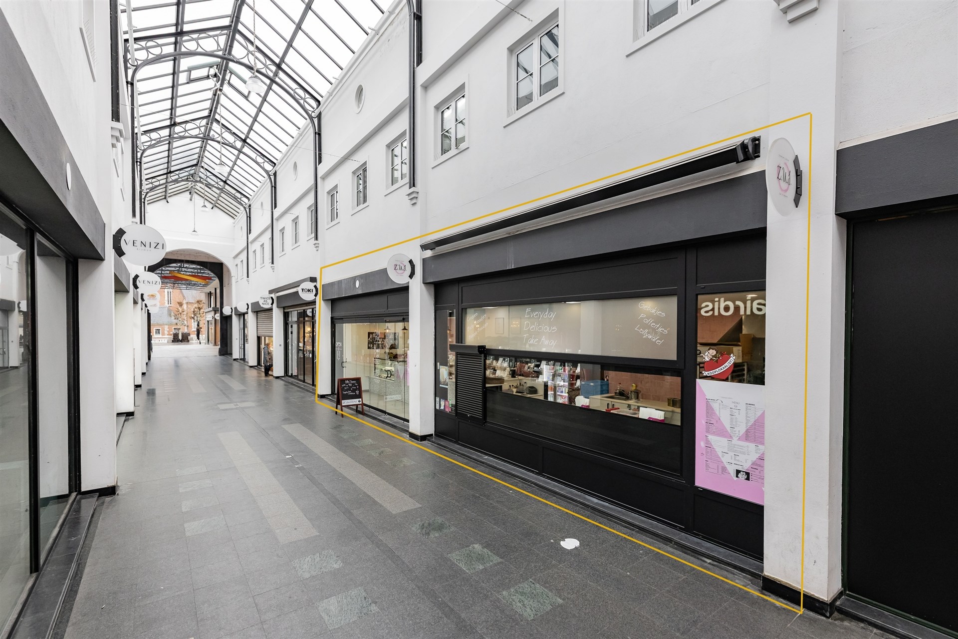 Overname: succesvolle broodjeszaak met topligging in het centrum - foto 1
