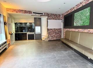 Op een absolute toplocatie in het centrum van Aarschot bevindt zich dit ruime handelgelijkvloers van 80 m², aangevuld met bovengelegen...