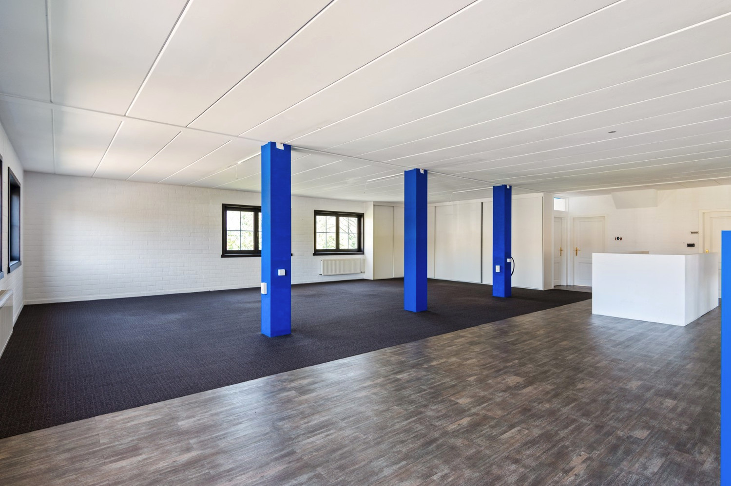 KANTOOR (489 m²) MET PARKING OP STRATEGISCHE LIGGING! - foto 4