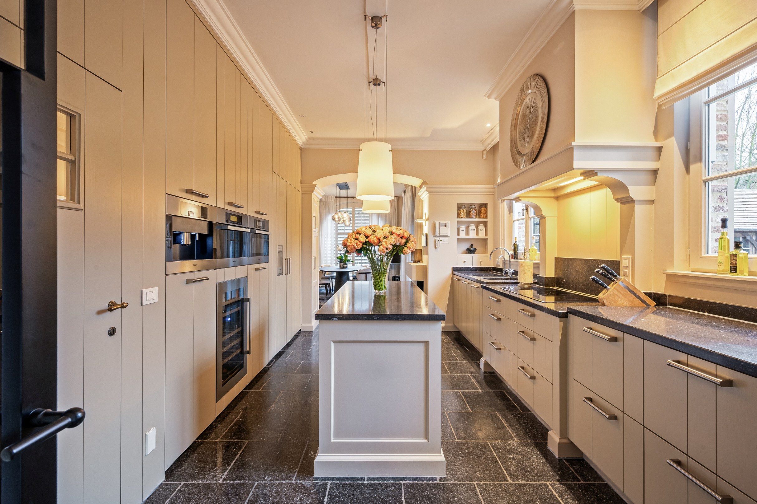 Villa exclusive sur environ 5 000 m² à Pelt - photo 5