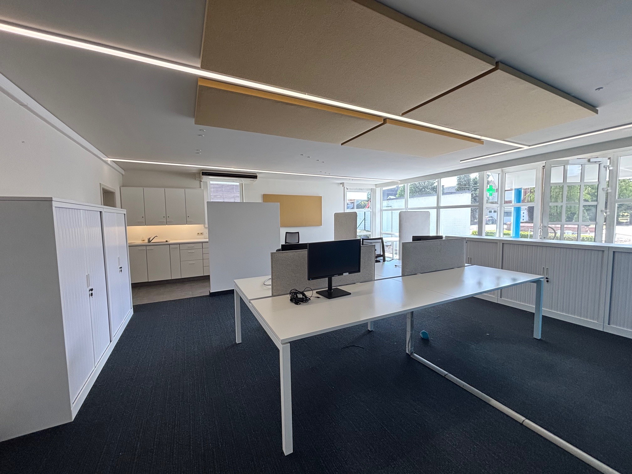 Commercial à louer à Waregem - photo 2