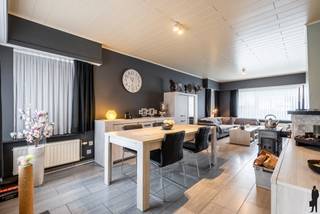 Unieke investeringskans in hartje Oostmalle – opbrengsteneigendom met 2 verhuurde appartementenEERSTE KIJKMOMENT WOENSDAG 18/02/2026 - ENKEL OP...